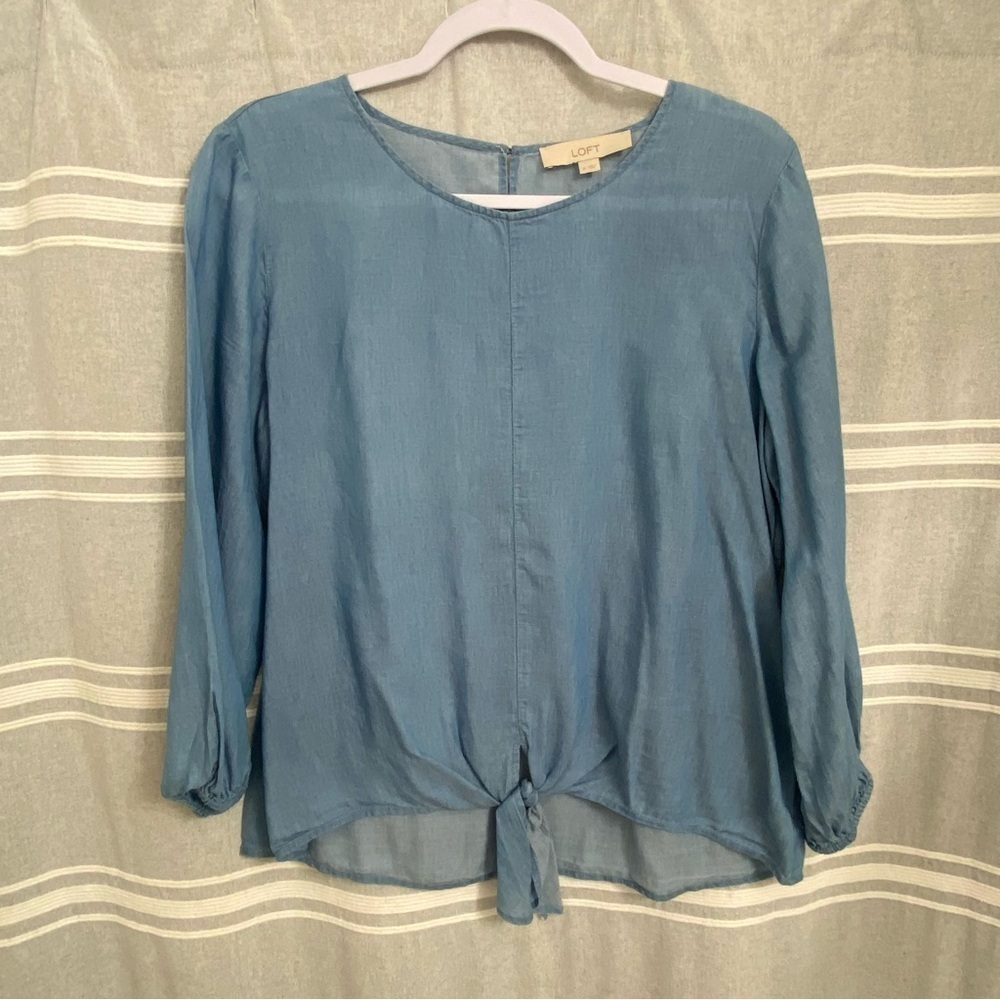 LOFT / Blue Chambray 3/4 sleeve Front Tie Blouse Size M